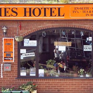 Jollies Hotel